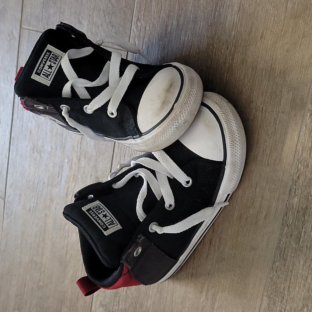 Toddler Size 10 Converse Shoe